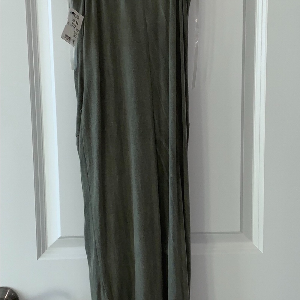 Dress - Picture 2 of 6